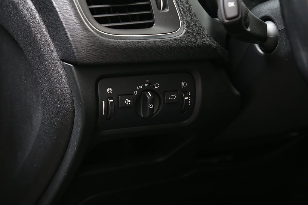 Volvo V40 T2 120hk Kinetic 1ägare Värmare 2014