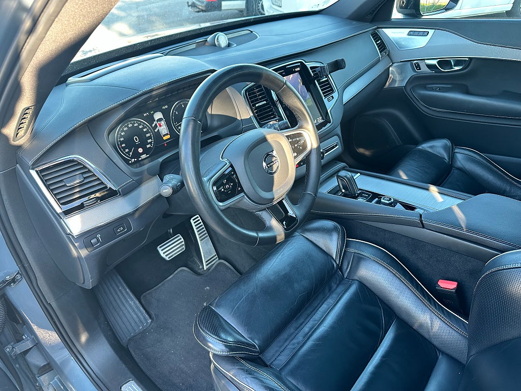 Volvo XC90 B5 AWD R-Design Pro Edition / 7sits