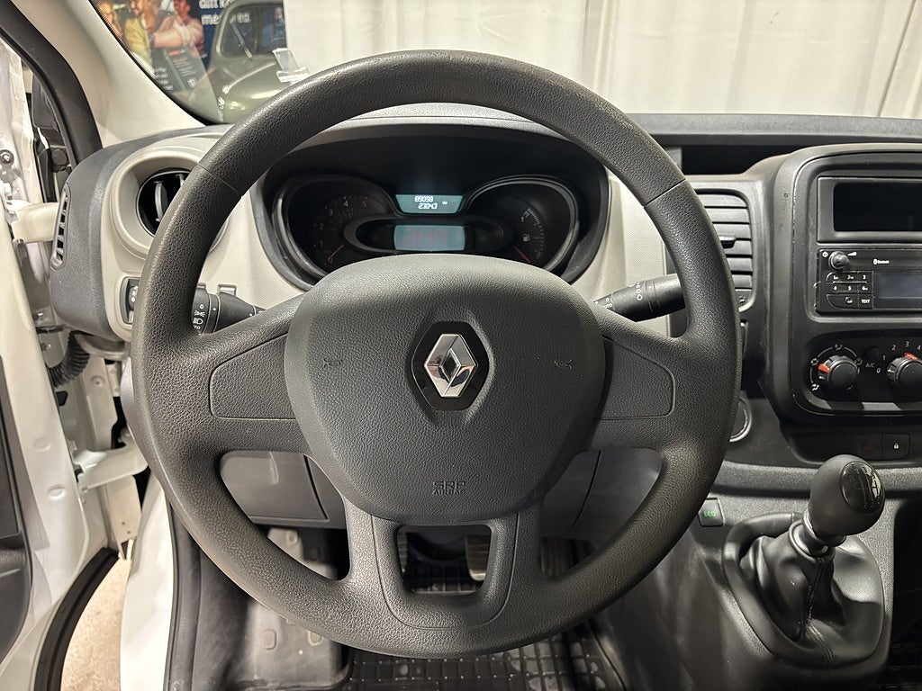 Renault trafic Skåpbil 2.7t 1.6 dCi Drag 1 ägare