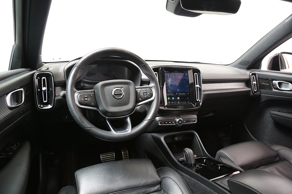 Volvo XC40 Recharge Twin Pro P8 AWD 360° H/K Pano Skinn 20" Drag 2022