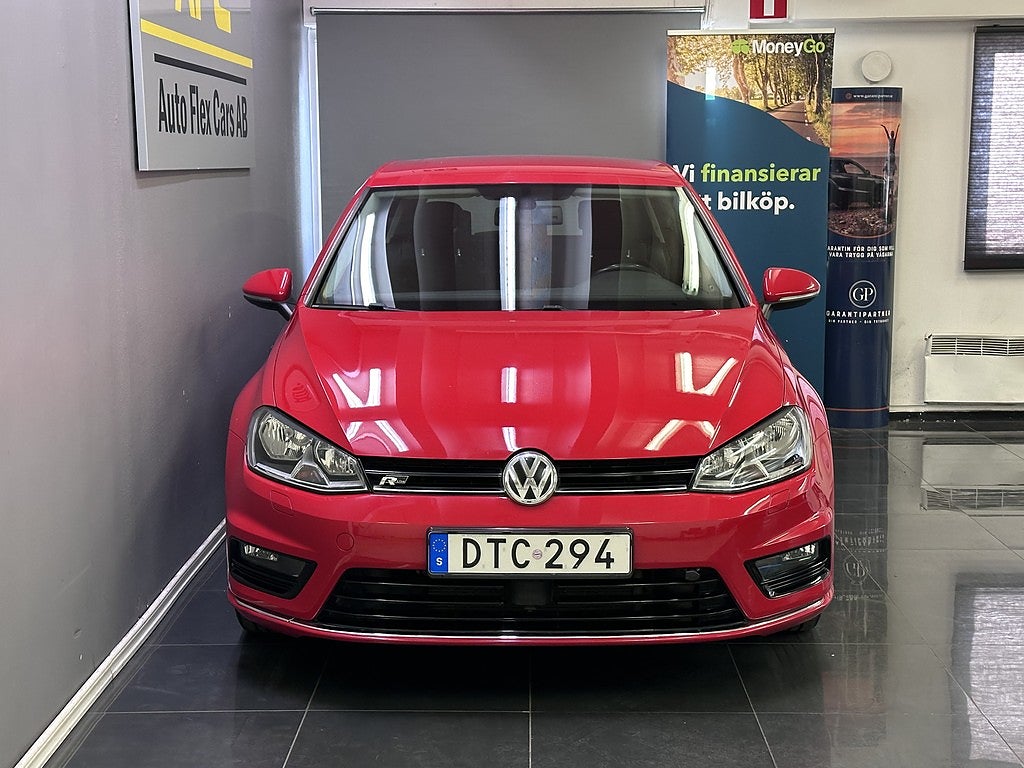 Volkswagen Golf 5-dörrar 1.2 TSI BMT Masters | R-line | Kamera | S+V