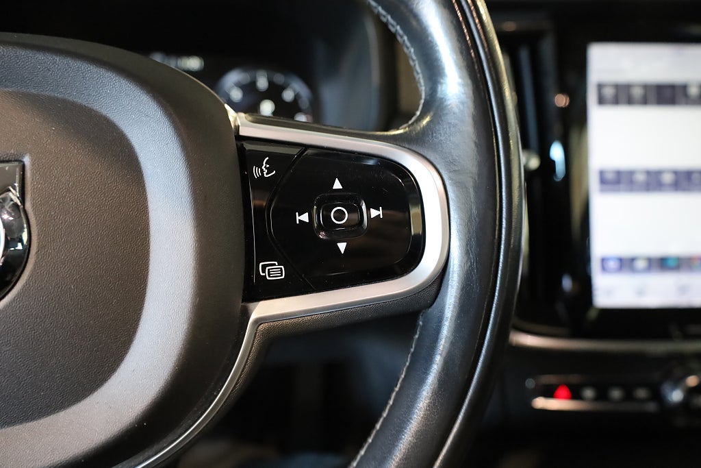 Volvo V90 Cross Country D4 AWD Business Geartronic Navi Drag VOC K-Rem bytt