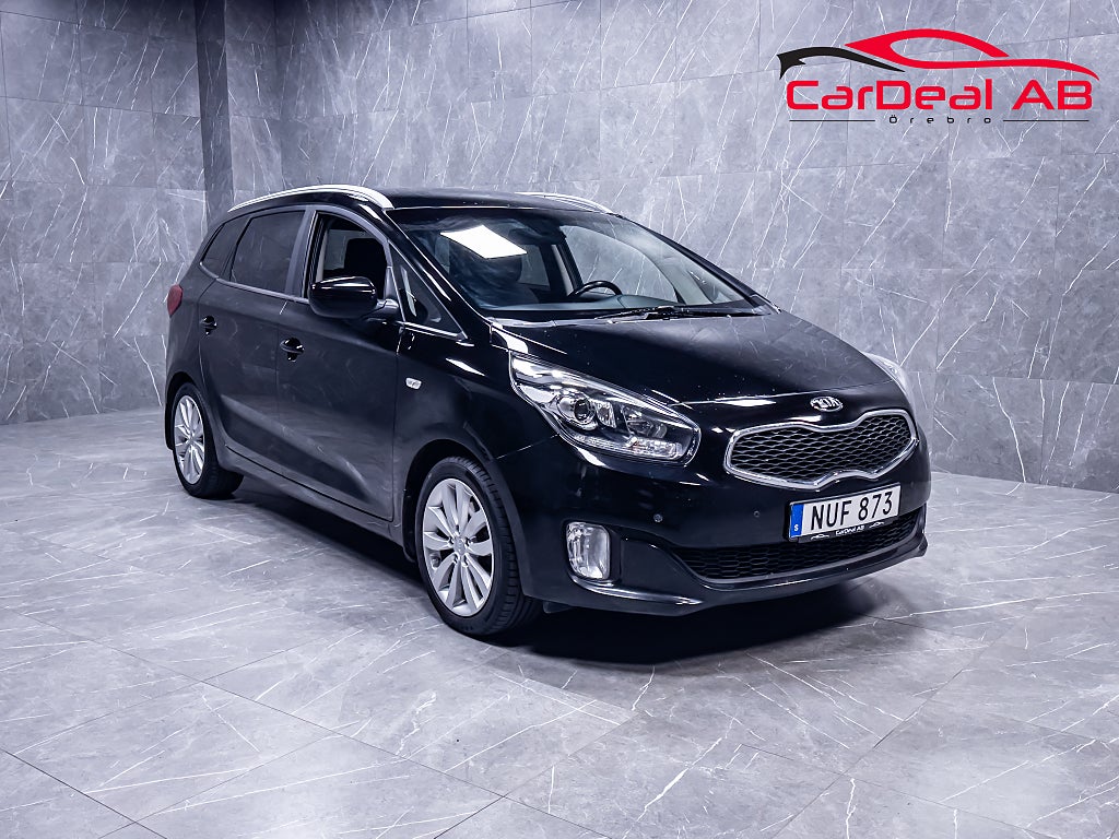 Kia Carens 1.7 CRDi GLS 7-Sits Dragkrok Rattvärme PDC Få brukare