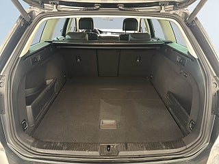 Volkswagen Passat Alltrack 2.0 TDI Alltrack 240hk AWD Drag Kamera Dvärm SoV