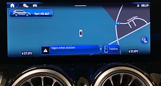 SUV Mercedes-Benz GLB 8 av 13