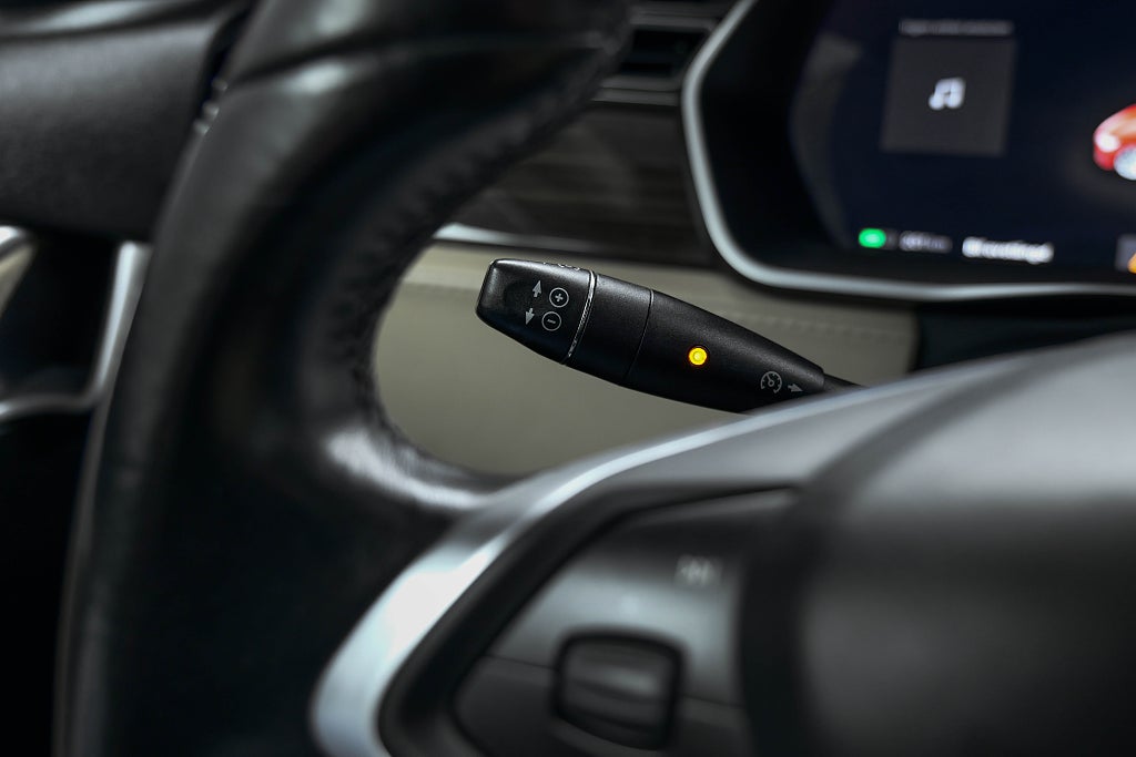 Tesla Model S P85 421ch - Supercharge gratuite - Jantes turbine - Toit panoramique - Keyless