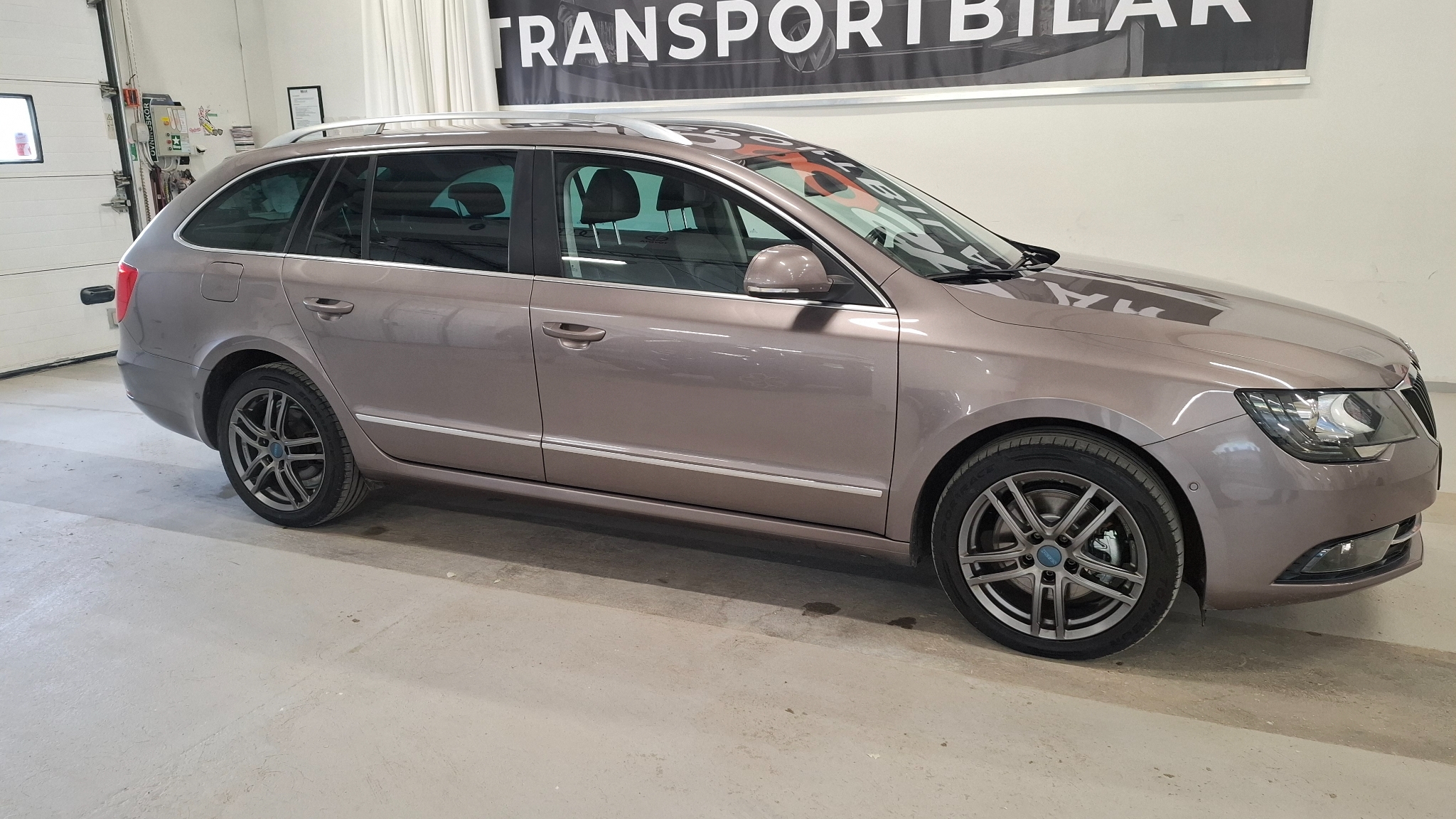 Skoda Superb 2014, bild 3/10