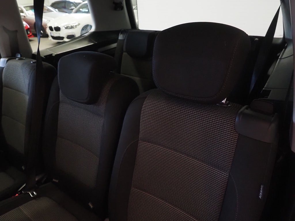 Volkswagen Sharan 7-sits 2.0 TDI 140hk Pano Drag Navi Kamera 2014