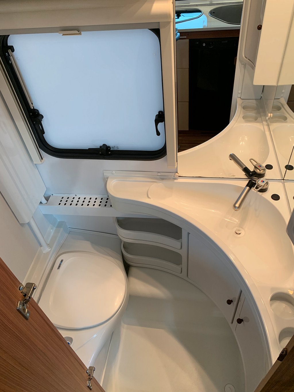 Adria Adora 512 UL / ALDE /Långbädd/ Fint skick / 1595kr/mån - Adria