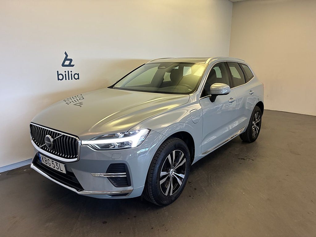 Volvo XC60 Recharge T6 Core Edition / Keyless / Panoramat...