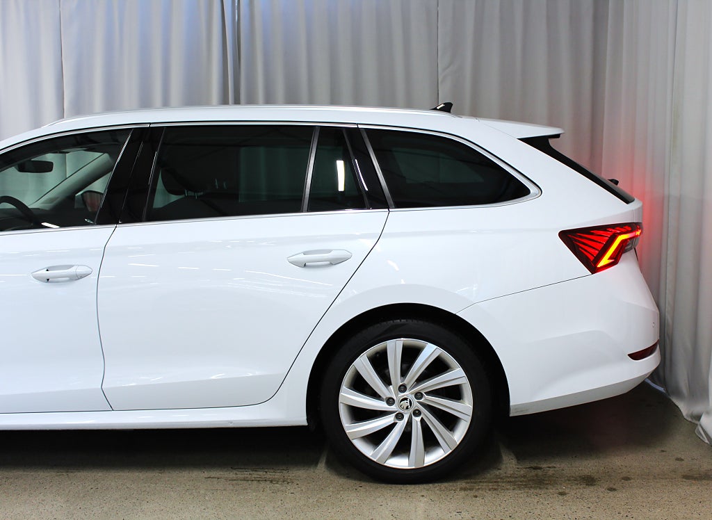 Skoda Octavia iV Style, Värmare, S&V-hjul, Elräc 62km