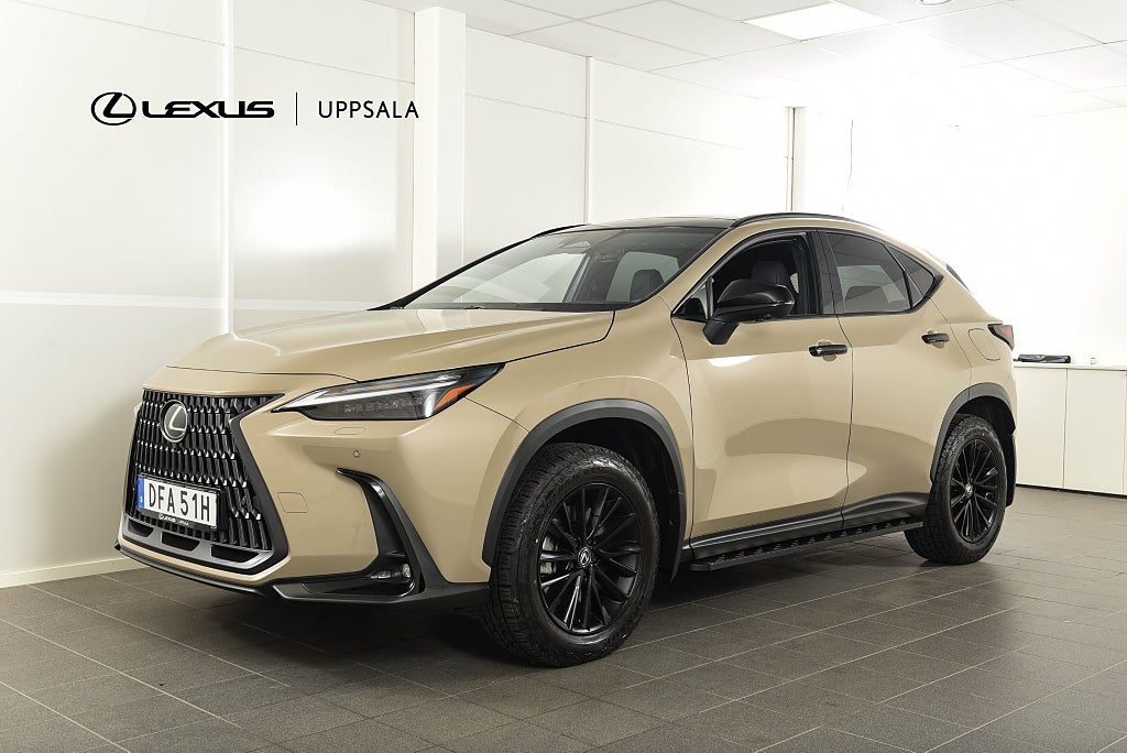 Lexus NX450H+ Overtrail Panorama Drag Sidestep