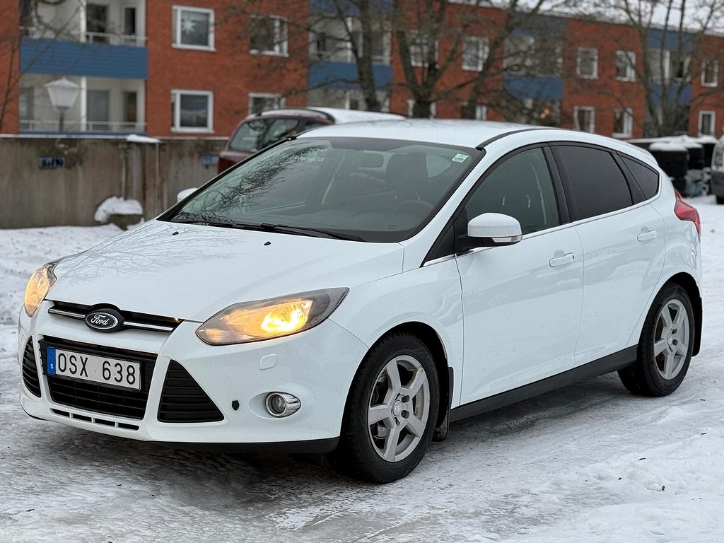 Ford Focus 1.6 TDCi 95hk Titanium Keyless Dragkrok Värmare