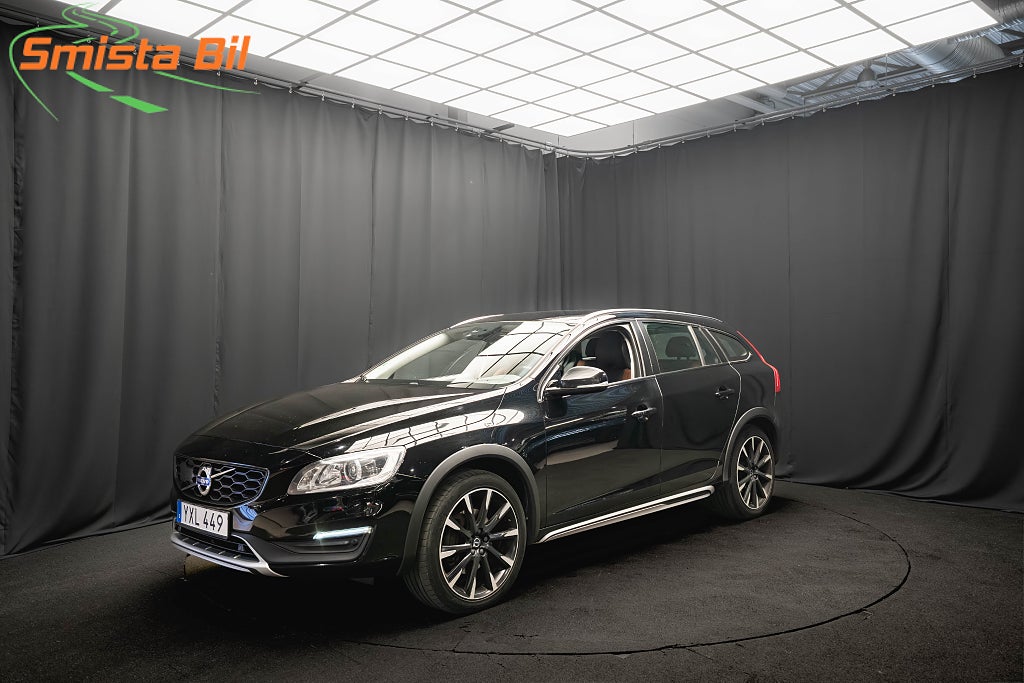 Volvo V60 Cross Country D4 AWD CLASSIC PLUS LÄDER DRAG D-VÄRM 2-ÄGARE 190hk