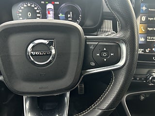 Volvo XC40 Recharge T4 R-Design Drag/360/HuD/SoV-Däck/Rattvärm – bild 20