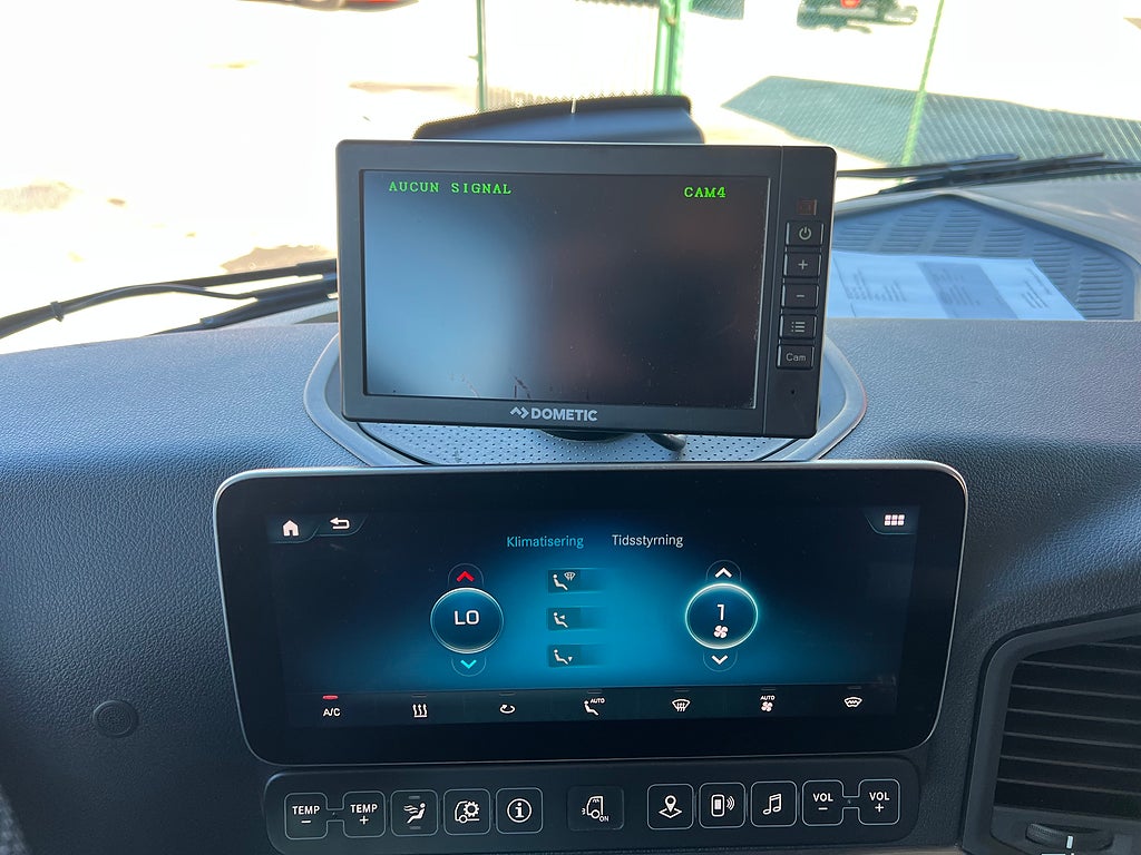 Mercedes-Benz Arocs 3251 Tridem Lastväxlare, Fullt Plogutrustad