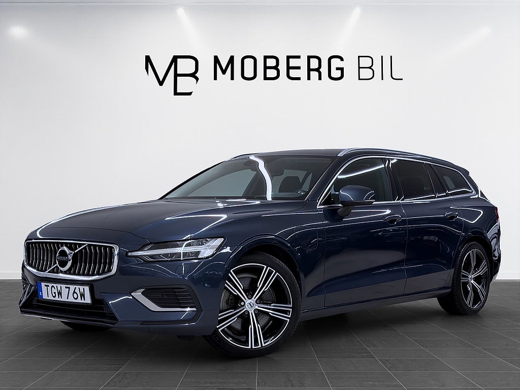 Volvo V60 Recharge T6 AWD 350hk Inscription Drag Läder B-Kamera