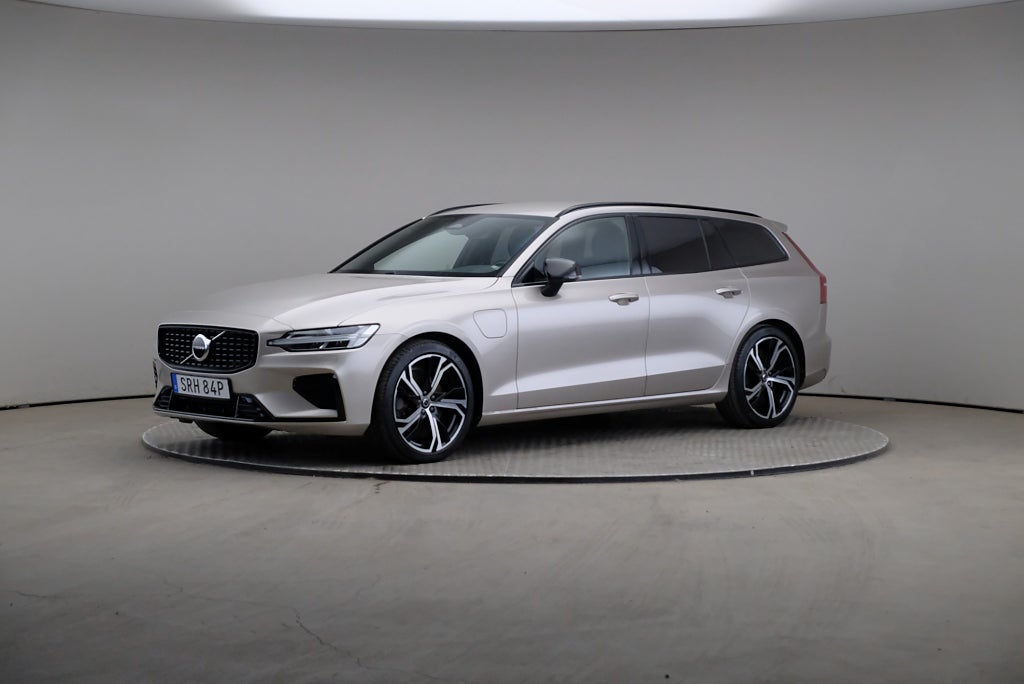 Volvo V60 Recharge T6 350hk AWD Plus Dark H/K Drag