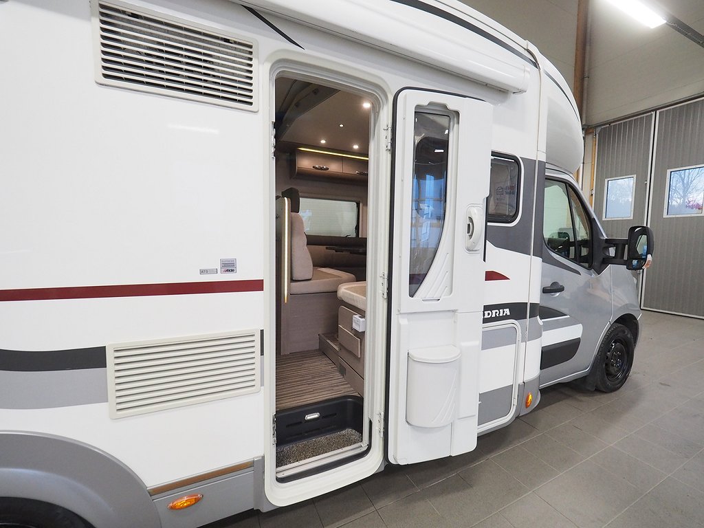 Adria Matrix Supreme M687 SLT 2014