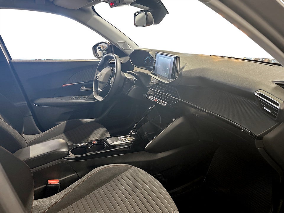 Bild på Peugeot e-2008 Active 50 kWh 136hk Aut CARPLAY 