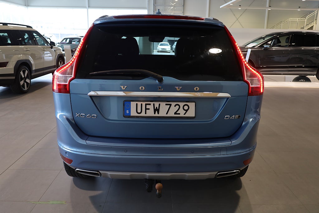 Volvo XC60 D4 AWD AUT Summum Navi Drag VOC Läder Rattvärme 2017