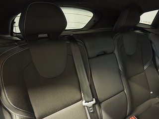 Halvkombi Volvo V40 10 av 19