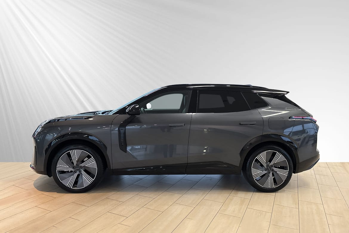 Lynk & Co 08 1.5TD PHEV More 2025, bild 2/10