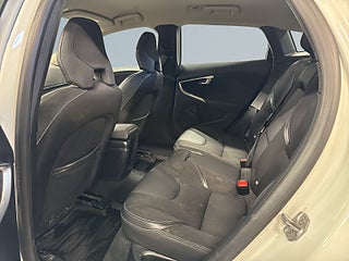 Volvo V40 D2 Powershift M-värm/P-värma/High Performnce system/S&V – bild 13