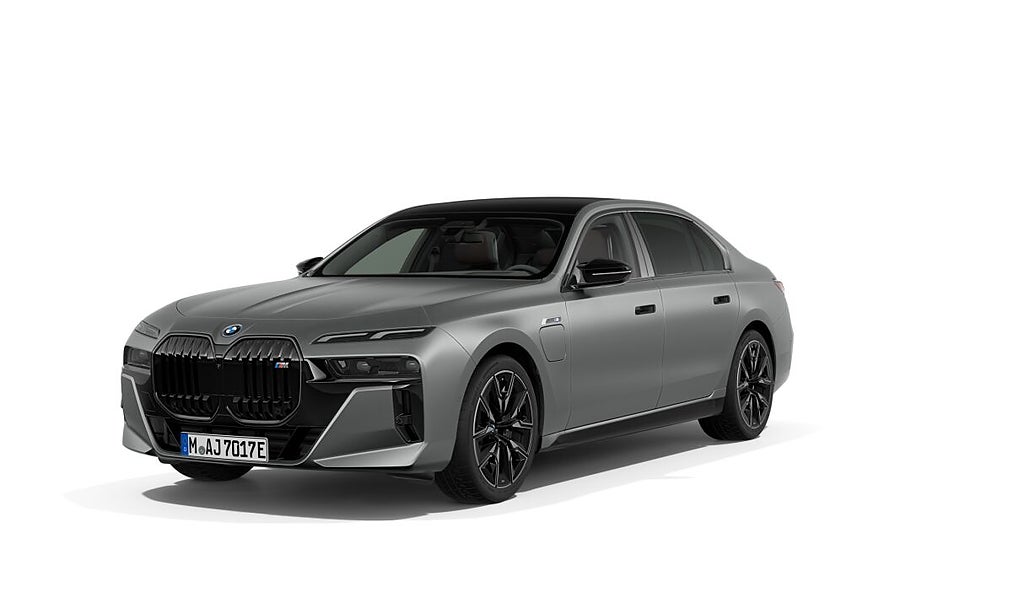 BMW M760 e xDrive / Executive Drive Pro / Individual 