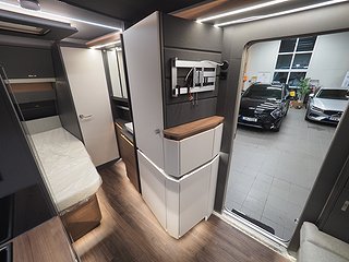 Husvagn, 1-axl Knaus Azur 500 FU 8 av 20