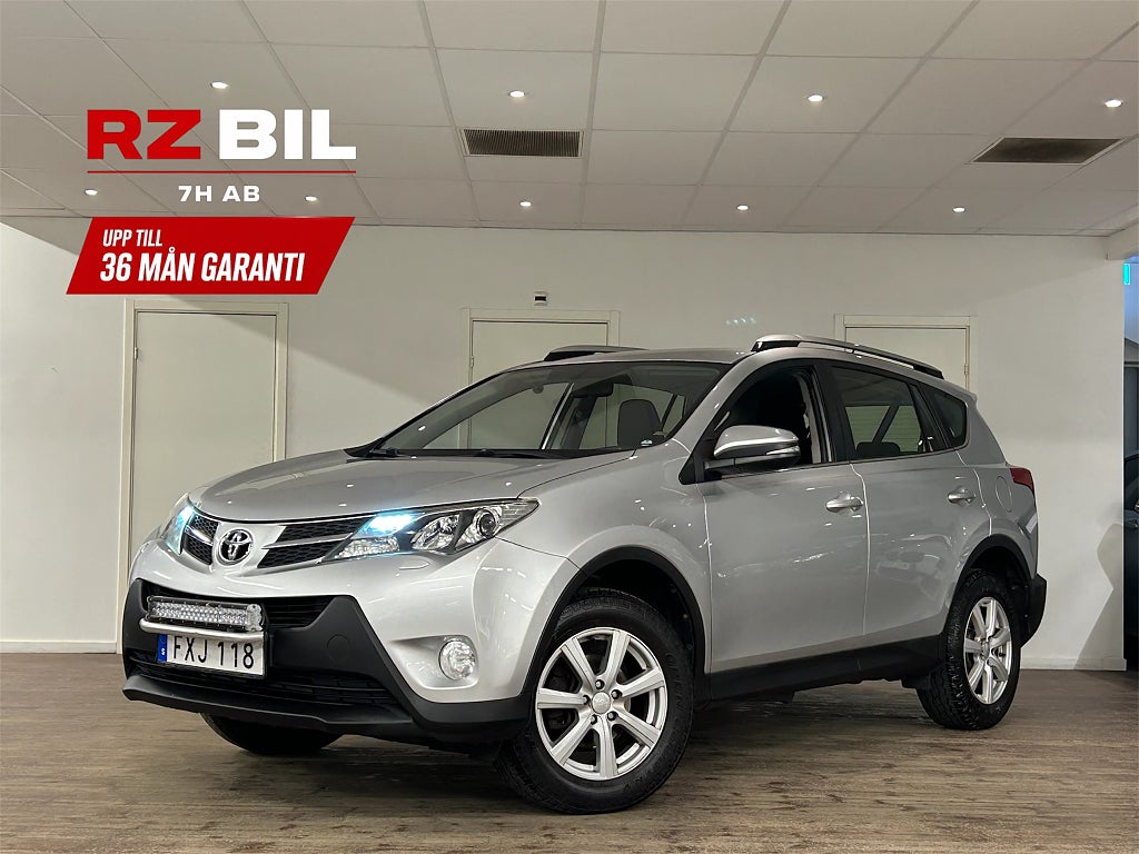 Toyota RAV4 2.0 D-4D AWD Life / VÄRMARE / Få ägare / 1490kr-mån