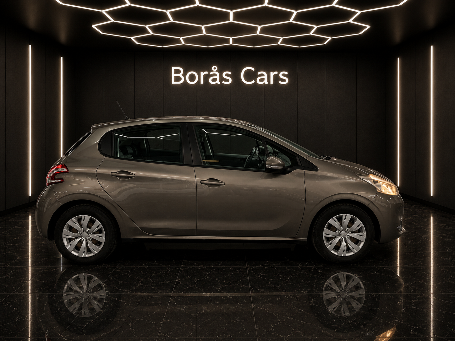 Peugeot 208 1.4 HDi (68hk) 2012, bild 7/40