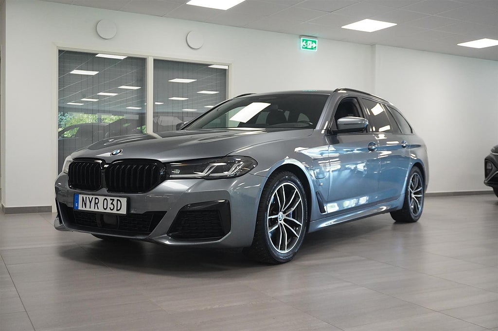 BMW 530e xDrive Touring M-Sport Innovation DAP PA