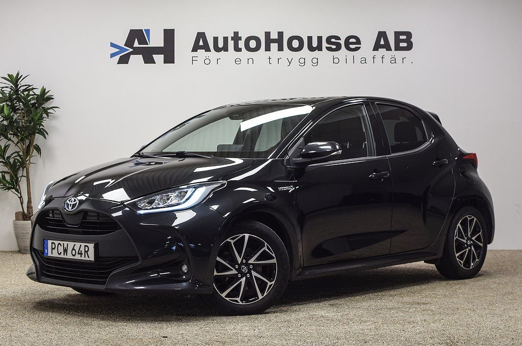 Toyota Yaris Hybrid Active Plus Backkamera CarPlay Radarfart Garanti