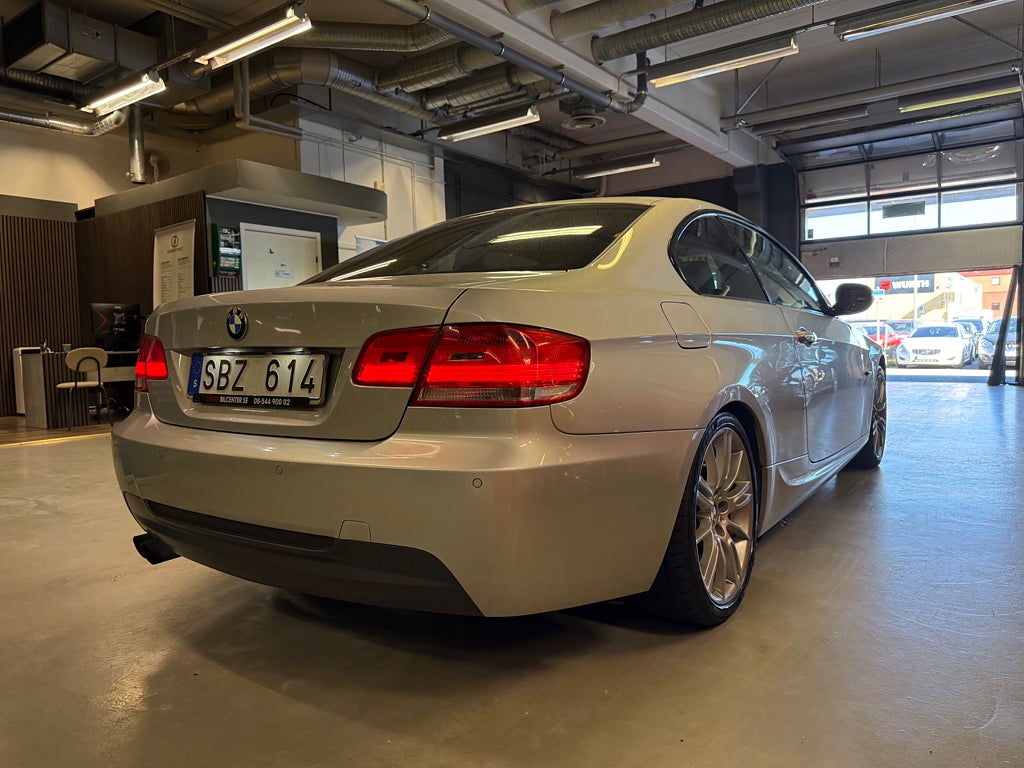 BMW 325I 2010 - miniatyr 5