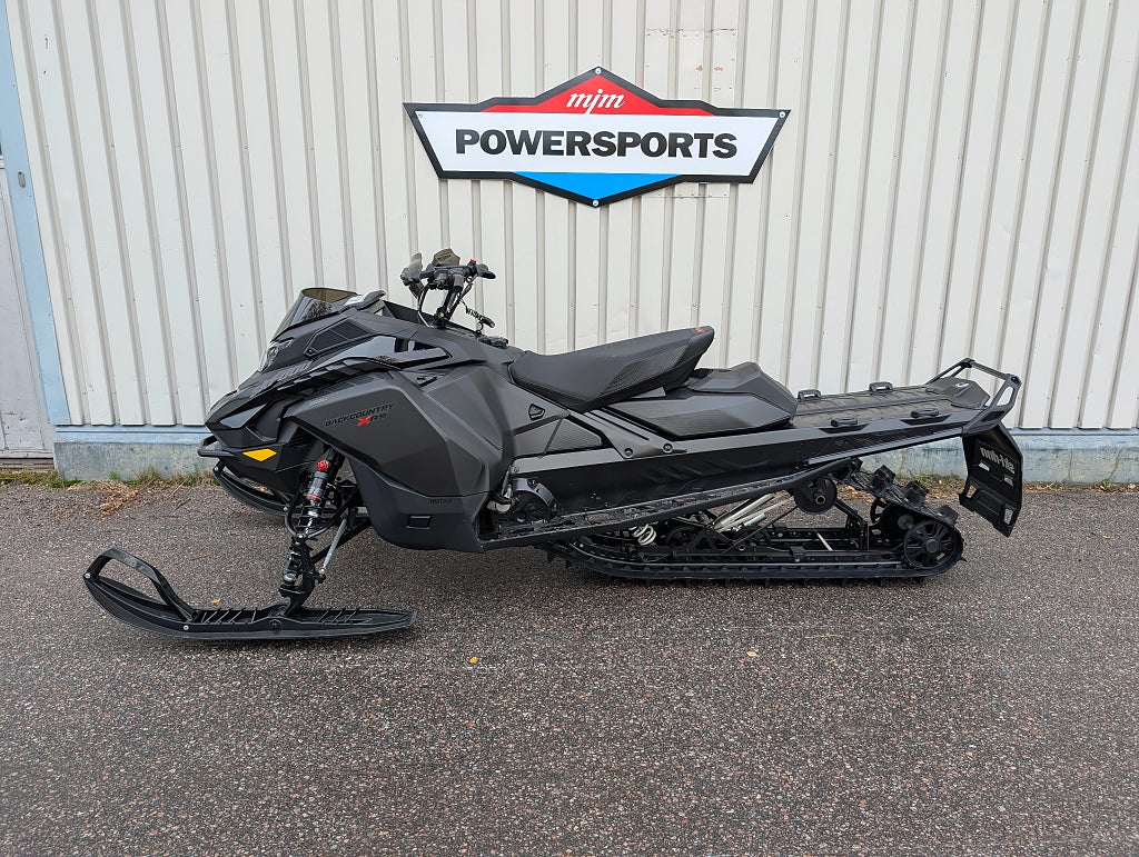 Ski-Doo Backcountry Xrs 146" 850 E-tec  