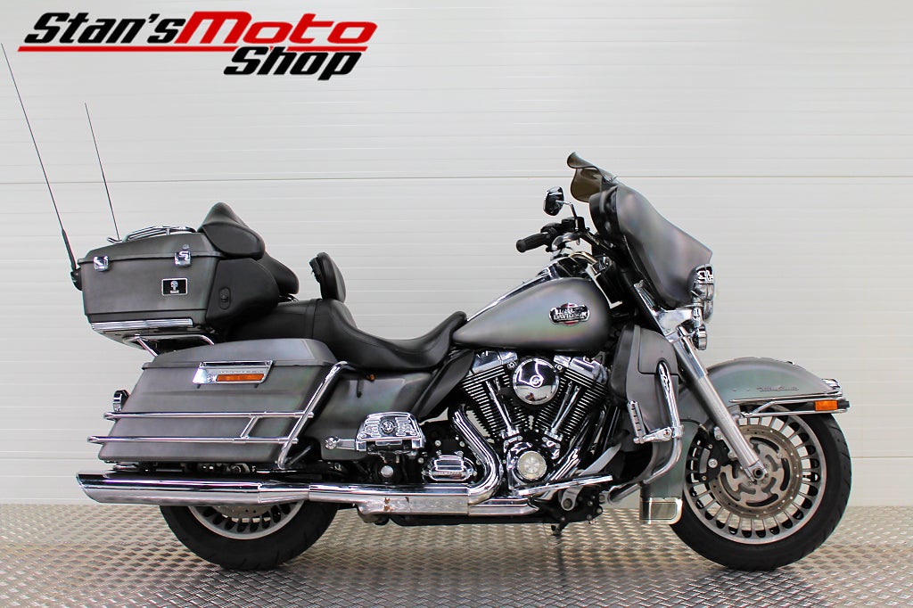 Harley-Davidson Electra Glide Ultra Classic ABS Vance&Hines 