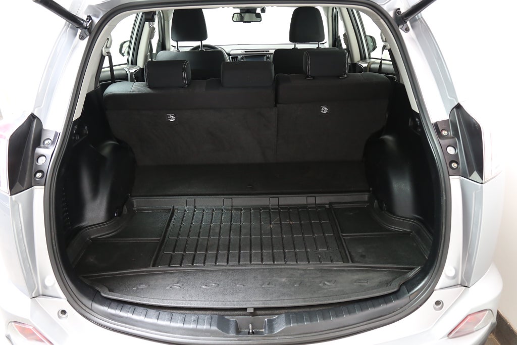 Toyota RAV4 Hybrid 2,5 Dual 197hk VVT-i E-CVT Active Aut 2018