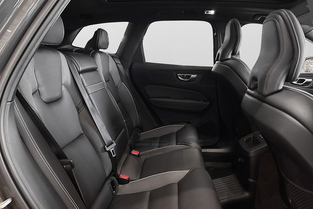 Volvo XC60 2020 - miniatyr 19