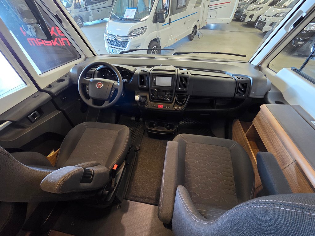 Adria Sonic Supreme 810 SC / ALDE / Auto 180hk / Ugn/Taksäng - Adria