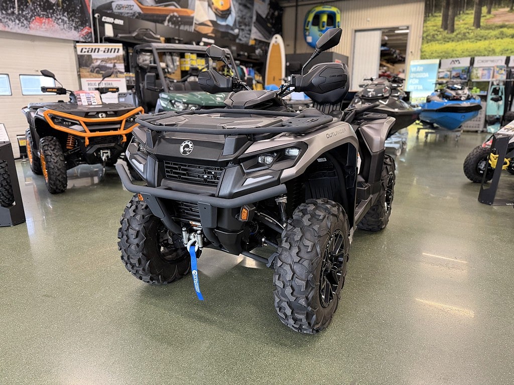 Can-Am Outlander Max XT 700 Begagnad. 
