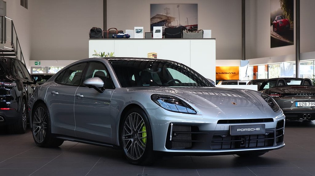 Porsche Panamera 4 E-Hybrid 470 Hk