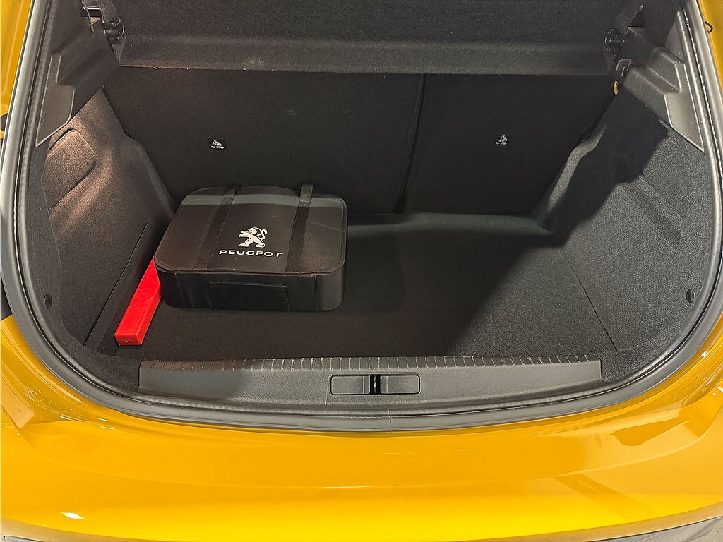 Bild på Peugeot E-208 Allure Pack 136hk Aut - BACKKAMERA