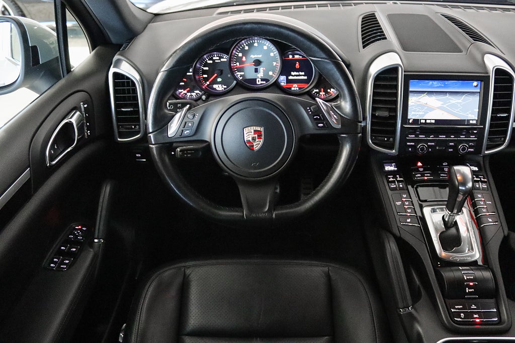 Porsche Cayenne S Hybrid Bose Navi Drag B-Kam 20" RS-Spyder