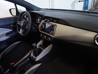 Halvkombi Nissan Micra 8 av 19