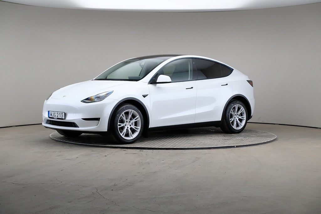 Tesla Model Y Long Range AWD 514hk Läder Pano Drag