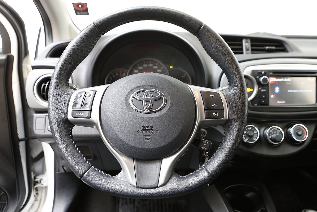 Toyota Yaris 1,33 Dual VVT-i Edition 50 Kamera Bluetooth 2014