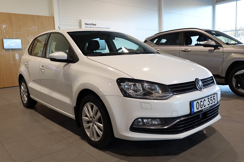 Volkswagen Polo 5-dörrar 1.2 TSI M-Värme Blåtand Nyservad 2017