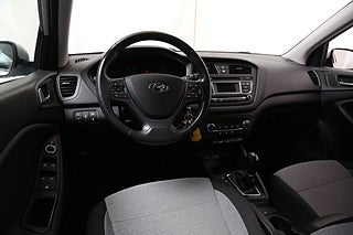 Halvkombi Hyundai i20 9 av 23