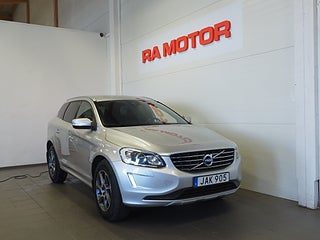 SUV Volvo XC60 1 av 24